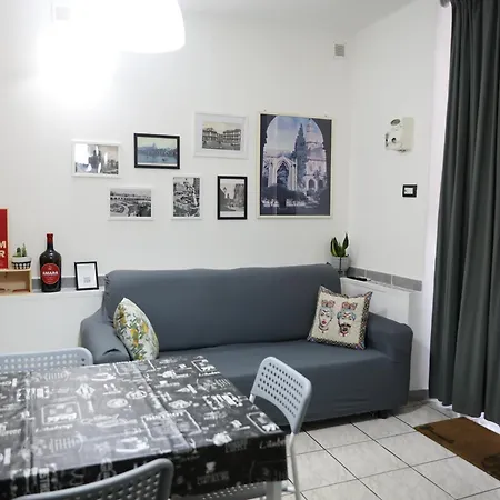 Apartment Castello Ursino House